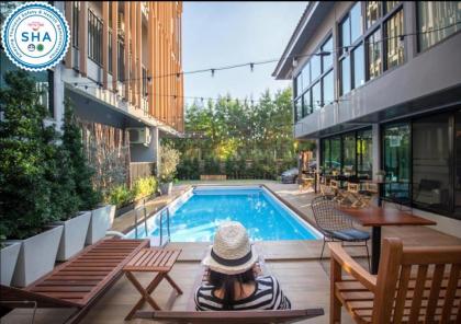 Nest by Sa-ngob Bangkok 