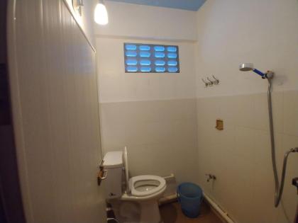 Prasuri Guest House - image 16
