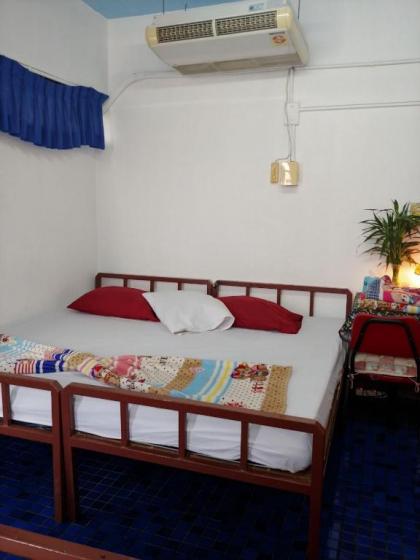 Prasuri Guest House - image 18