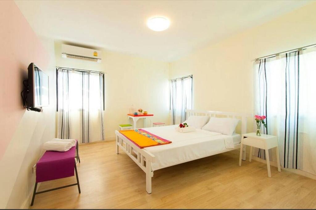 My Thai Hostel - main image