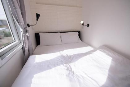 Hoppers Place Donmuang Hostel - image 6
