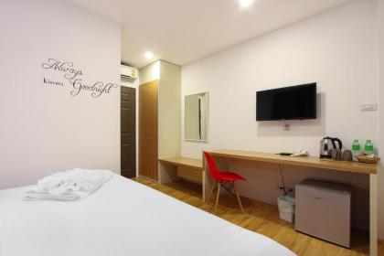 D Varee Xpress Pula Silom Bangkok - image 11