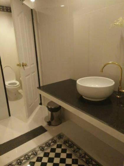 Town In Town Garden Resort - image 3