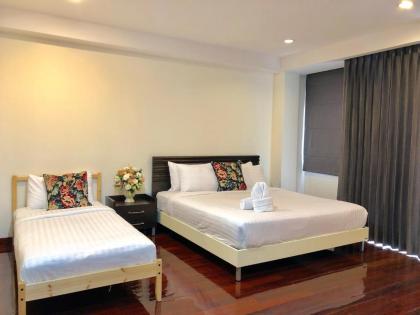 14 Place Sukhumvit Suites - image 10