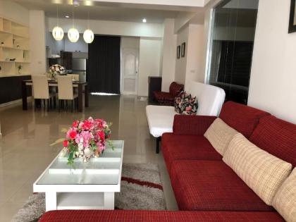 14 Place Sukhumvit Suites - image 14