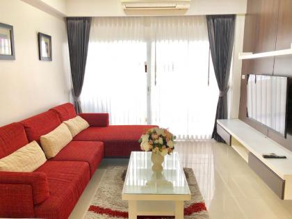 14 Place Sukhumvit Suites - image 3