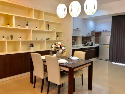 14 Place Sukhumvit Suites - image 6