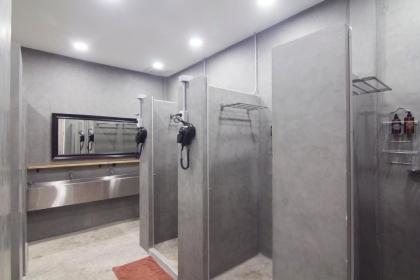 Norn Yaowarat Hotel - image 5
