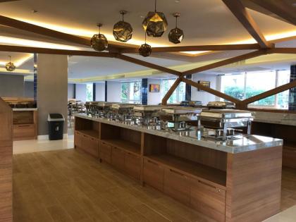 Zircon Hotel - image 12
