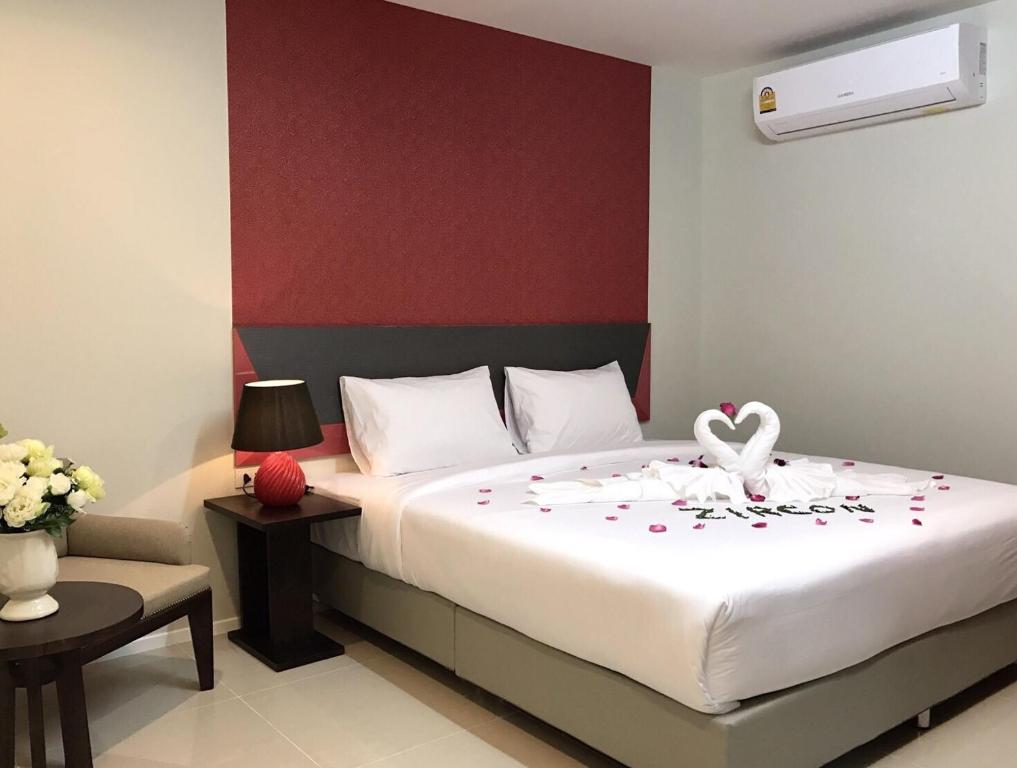 Zircon Hotel - image 2
