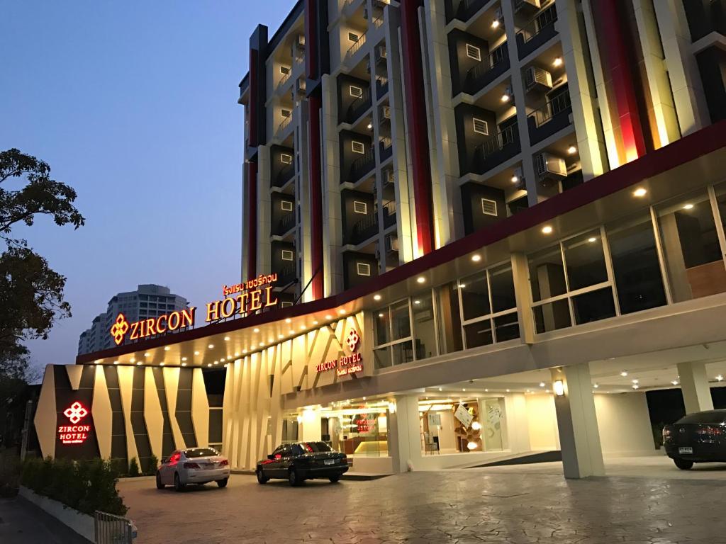 Zircon Hotel - image 7