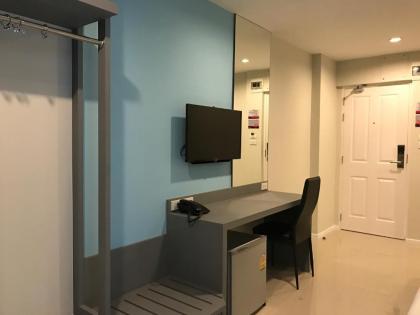 Zircon Hotel - image 8