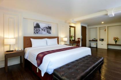 Siam Champs Elyseesi Unique Hotel
