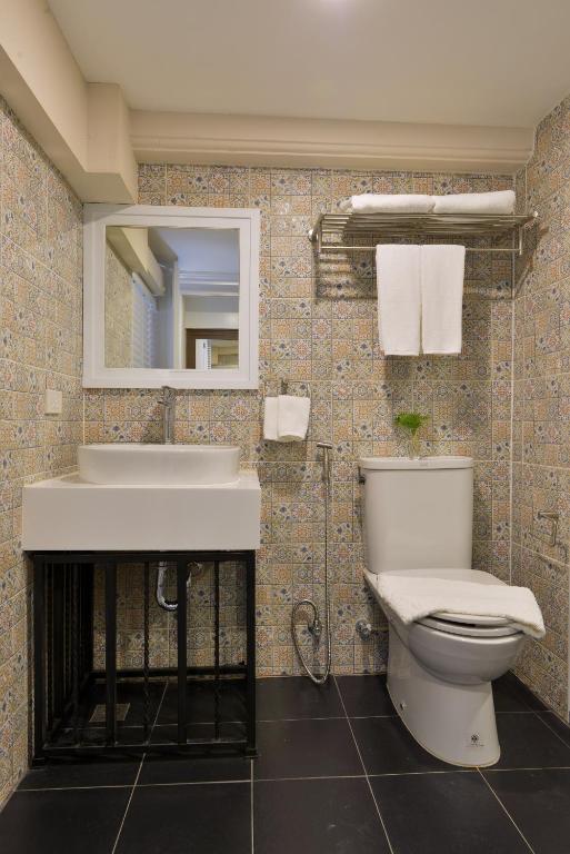 Siam Champs Elyseesi Unique Hotel - image 2