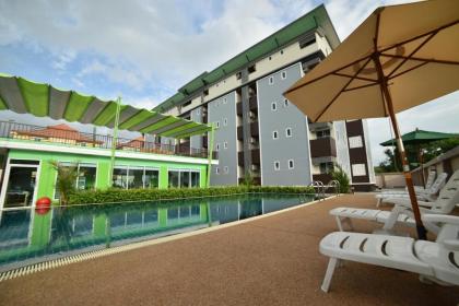 Gold Airport Suites - image 17