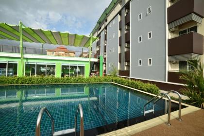 Gold Airport Suites - image 18
