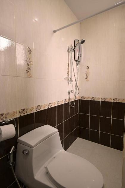 Gold Airport Suites - image 6