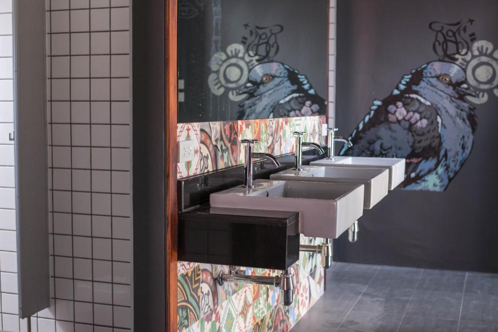 Issara by D Hostel - image 2