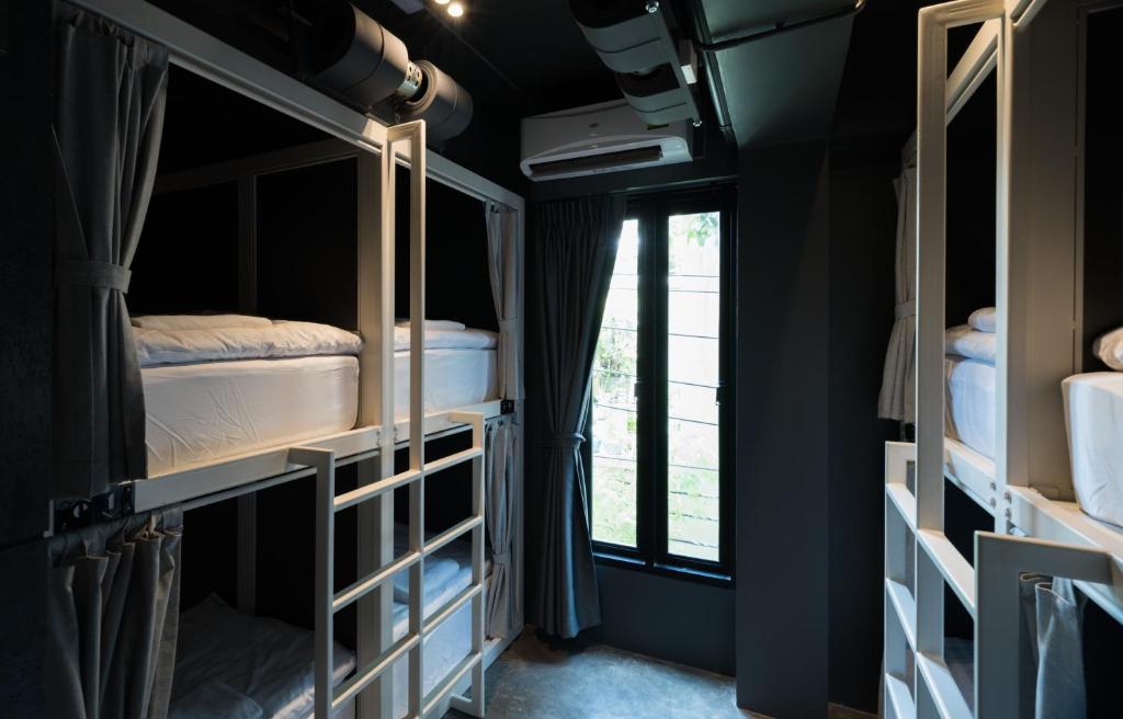 Issara by D Hostel - image 3