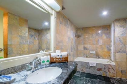 Alexander Hotel (SHA Extra Plus) - image 2