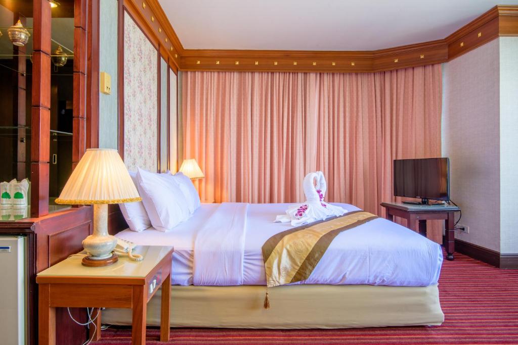 Alexander Hotel (SHA Extra Plus) - image 4
