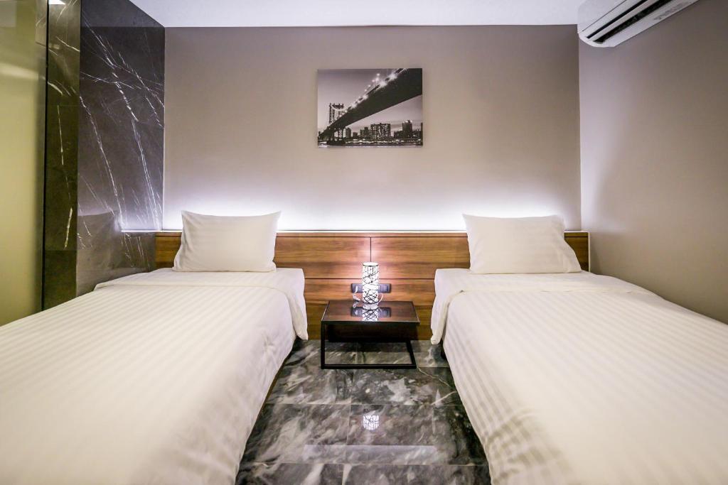 Onix Hotel Bangkok - image 7