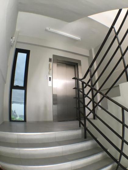 28 Place - image 4