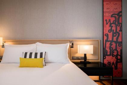 Travelodge Sukhumvit 11 - image 11