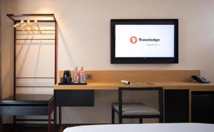 Travelodge Sukhumvit 11 - image 2