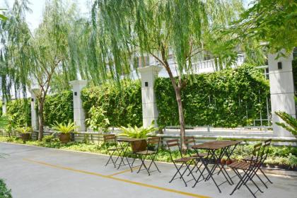 Siam Tharadol - image 10