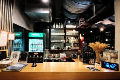 Wayha Hostel Don Mueang Airport