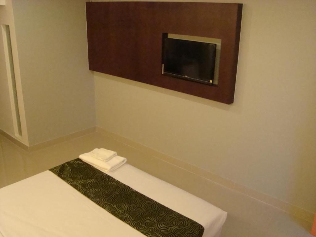 L42 Hostel Suvarnabhumi Airport - image 2
