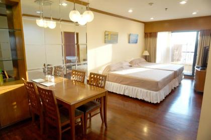 Grand Diamond Condominium - image 13