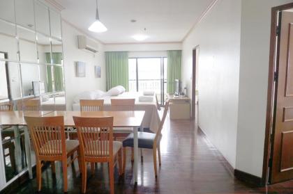 Grand Diamond Condominium - image 17