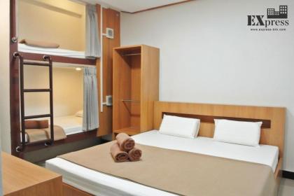 Express Hostel - image 17