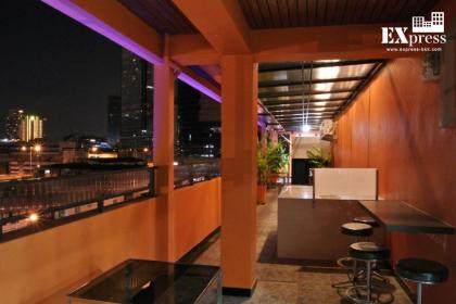 Express Hostel - image 4