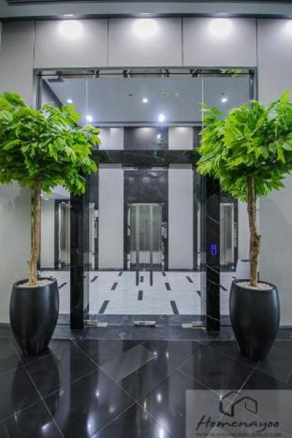 Luxury room by garden view 1 min to skytrain - image 15