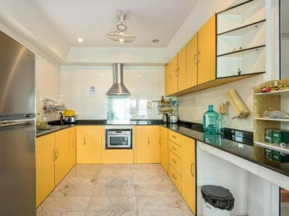 AYI HOME Luxury Home downtown near Skytrain/Metro - image 20