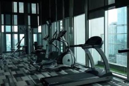 Luxury Apartment near Downtown - image 20