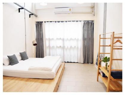 The Companion Hostel Bangkok 