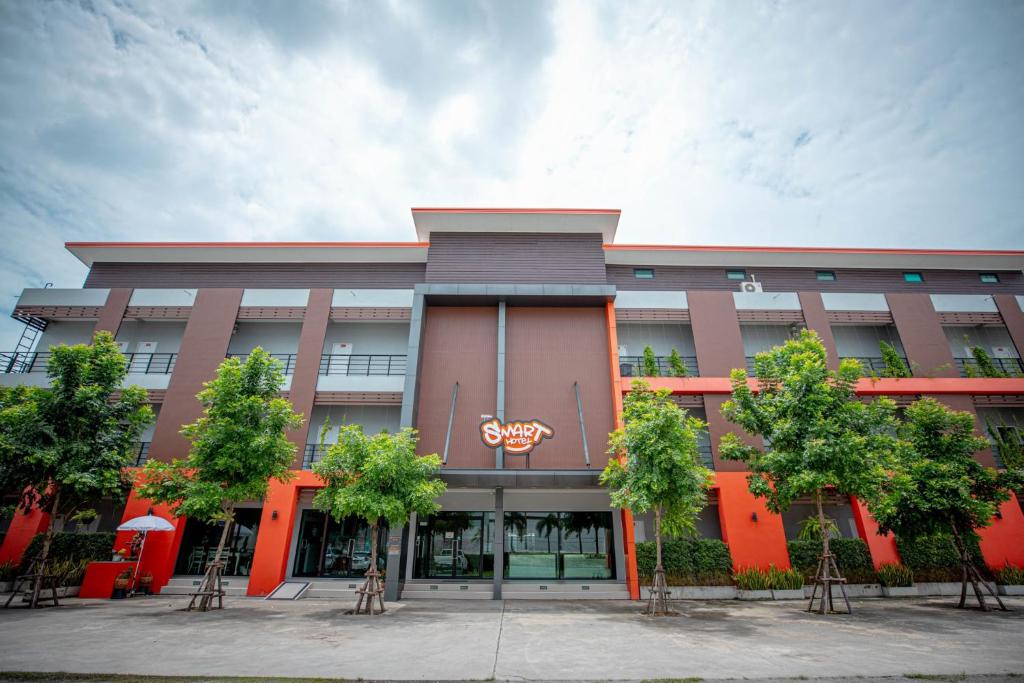 Smart Hotel - main image