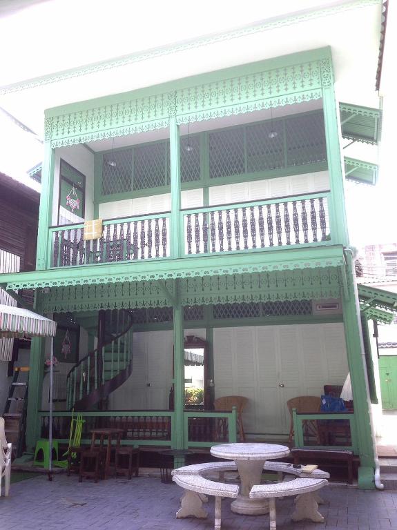 Green Teak House - image 5