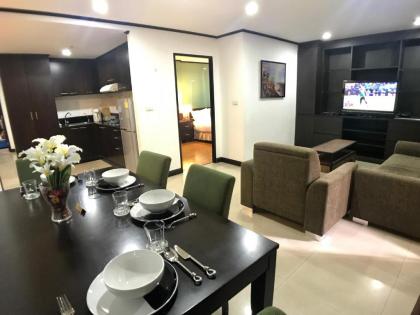 Twin Peaks Sukhumvit Suites - image 16