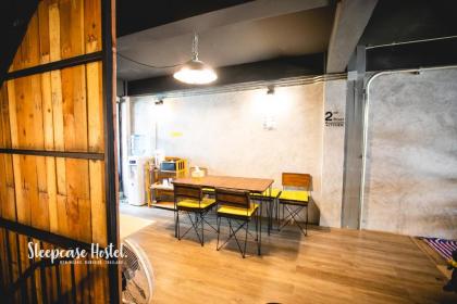 SLEEPCASE HOSTEL - image 7