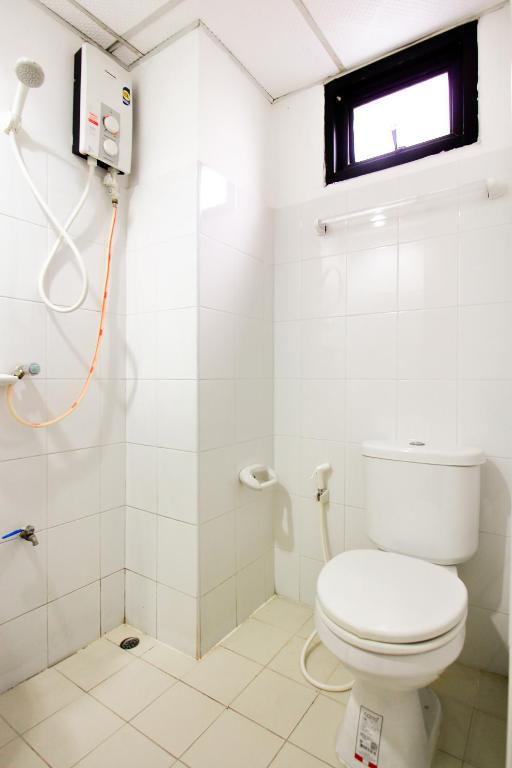 Super OYO 427 Chill Apartment - image 2