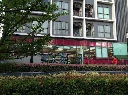 Airport LinkBTS PhayathaiNetflix1 BR 38 SQM Bangkok 