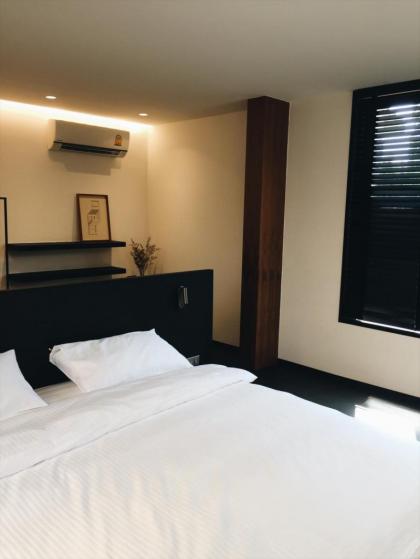 Tobacco One Near Chatuchak Market MRT and BTS