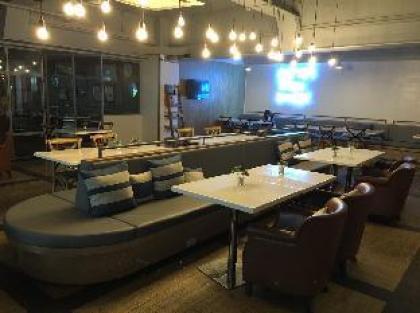 PANORAMIC VIEW/NIGHT LIFE/LOCAL FOOD - image 14