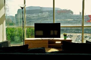 PANORAMIC VIEW/NIGHT LIFE/LOCAL FOOD - image 5