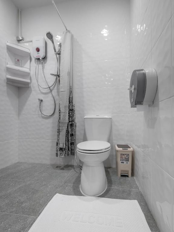 Tiny Taladnoi Hostel - image 6